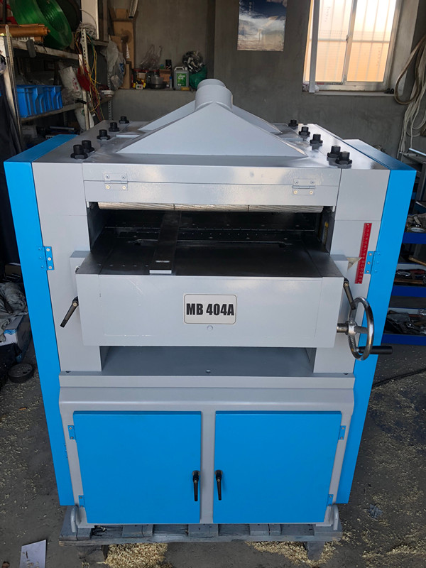 Ta czterostronna strugarka do  – Woodworking Thicknesser recenzja i cena